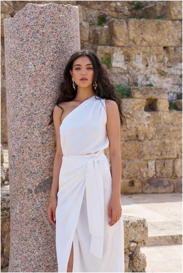 טופ אסימטרי לבן חן קידר